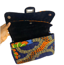 Load image into Gallery viewer, Diya African print purse
